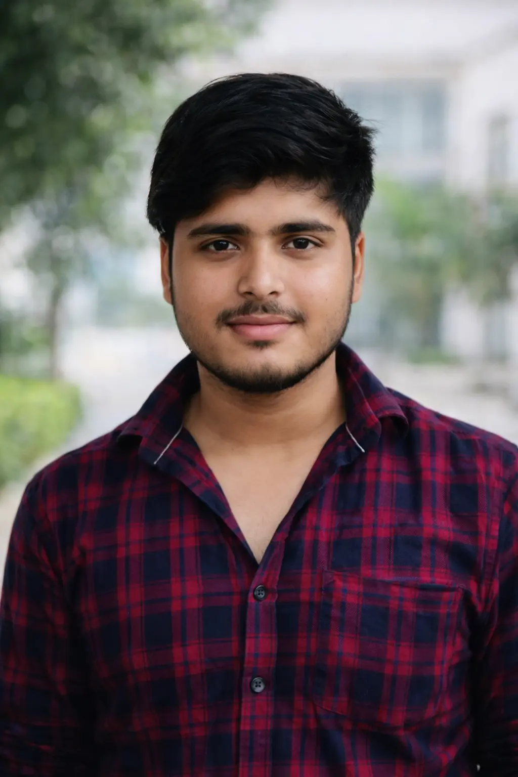 Blaram hired as graphics at i-line